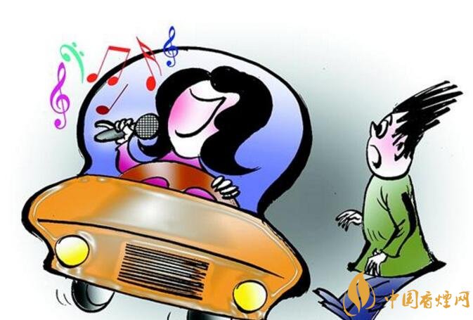 開(kāi)車(chē)抽煙扣分嗎，2018年開(kāi)車(chē)抽煙如何處罰