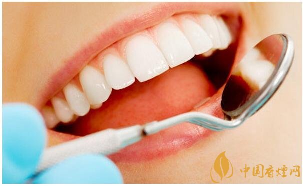 抽煙牙齒黃怎么變白，快速去除煙漬小妙招