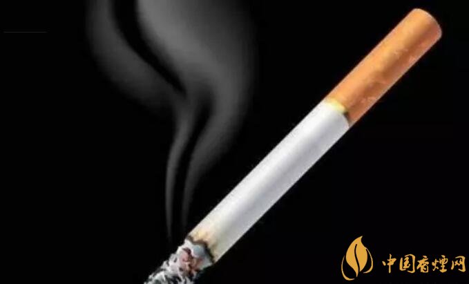 一天抽幾根煙合適，一天一包煙患癌幾率大